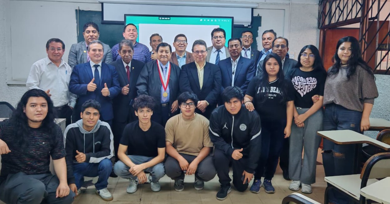 Noticia: FIEI realizó la Jornada de Exposición de Proyectos de Investigación 2025